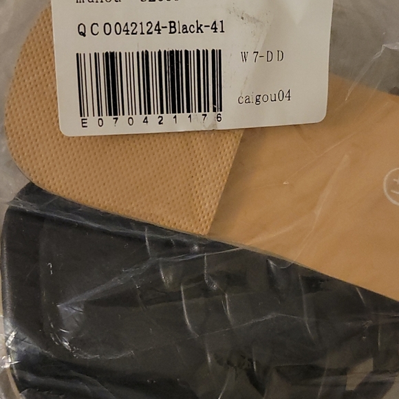 Monte Sandals - Picture 4 of 4